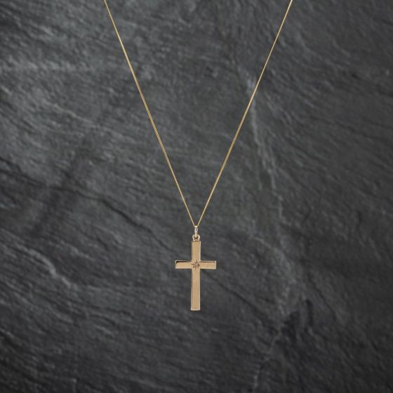 Second Hand 9ct Yellow Gold Diamond Cross Pendant & 18 Inch Curb Chain 41142782