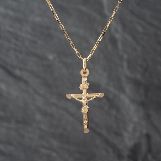Second Hand 9ct Yellow Gold Crucifix Cross Pendant & 20 Inch Paper Link Chain 41142834