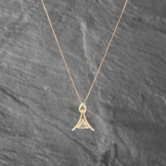 Second Hand 18ct Yellow Gold Unheated Green Tanzanite Pendant & 19 Inch Box Chain 41142873