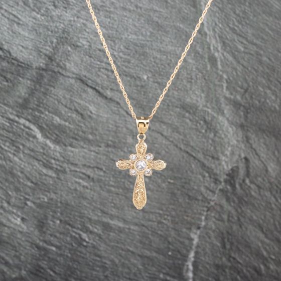 Second Hand 9ct Yellow Gold Cubic Zirconia Ornate Patterned Cross Pendant & 18 Inch Prince Of Wales Chain 41142935