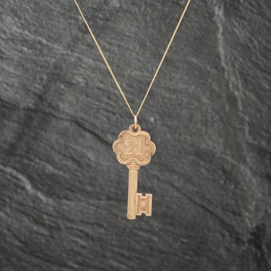 Second Hand 9ct Yellow Gold 21 Key Pendant & 18 Inch Curb Chain 41142978