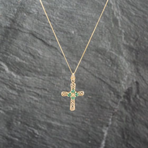 Second Hand 9ct Yellow Gold Emerald Fancy Cross Pendant & 18 Inch Curb Chain 41143062