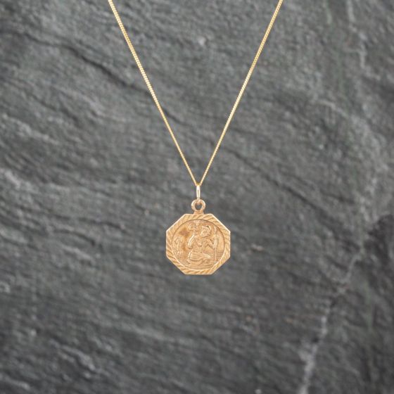 Second Hand 9ct Yellow Gold Octagonal St Christopher Pendant & 18 Inch Curb Chain 41143069
