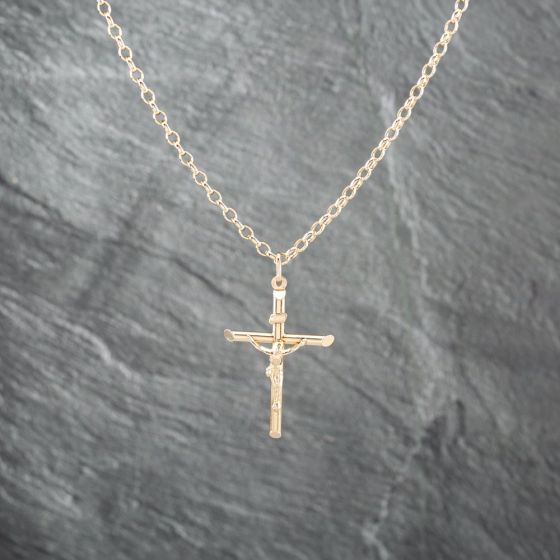 Second Hand 9ct Yellow Gold Crucifix Cross Pendant & 20 Inch Belcher Chain 41143077