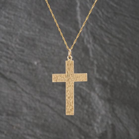 Second Hand 9ct Yellow Gold Bark Texture Cross Pendant & 18 Inch Curb Chain 41143114