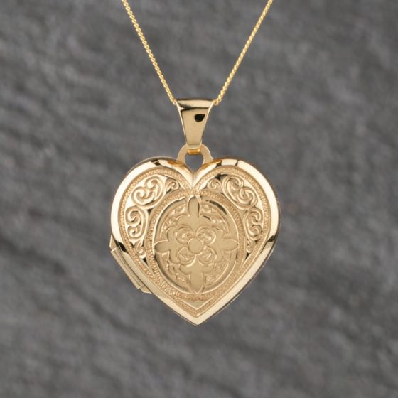 Second Hand Yellow Gold Patterned Heart Locket Pendant & 18 Inch Curb Chain 41143132
