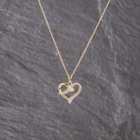 Second Hand 9ct Yellow Gold Diamond Openwork Ribbon Heart Pendant & 18 Inch Prince Of Wales Chain 41143159