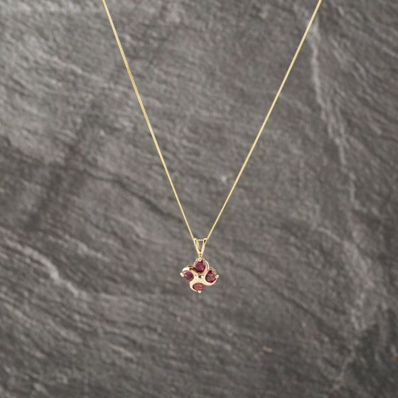 Second Hand Yellow Gold Pink Tourmaline Set Pendant & 18 Inch Curb Chain 41143172
