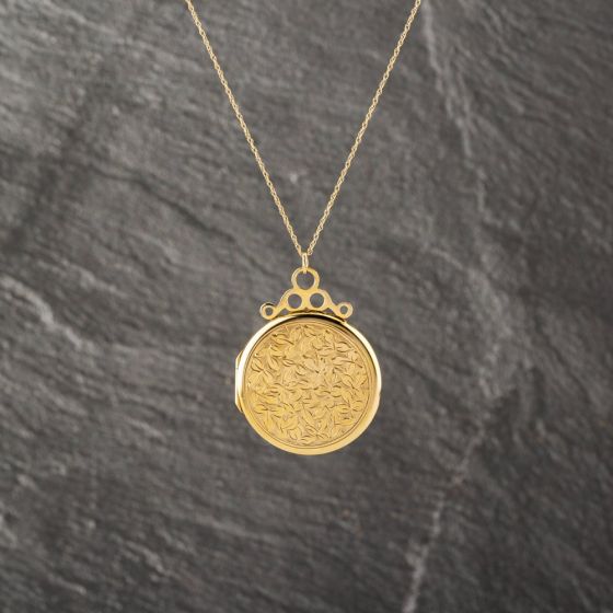 Second Hand Vintage 9ct Yellow Gold Round Engraved Locket Pendant & 18 Inch Prince Of Wales Chain 41143184