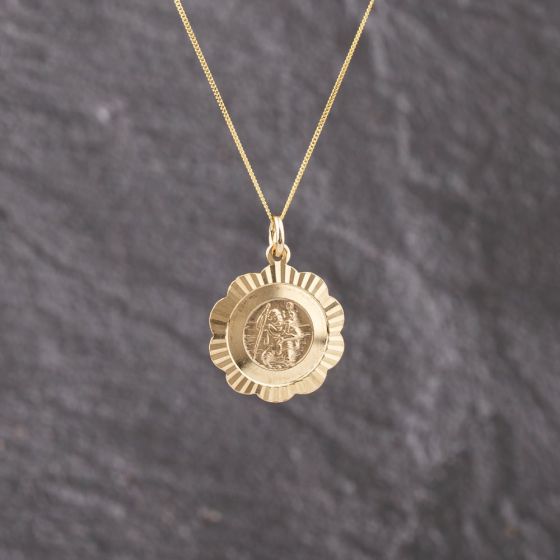 Second Hand 9ct Yellow Gold St Christopher Pendant & 18 Inch Curb Chain 41143312