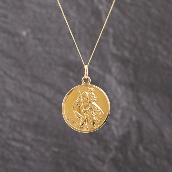 Second Hand 9ct Yellow Gold St Christopher Pendant & 18 Inch Curb Chain 41143313