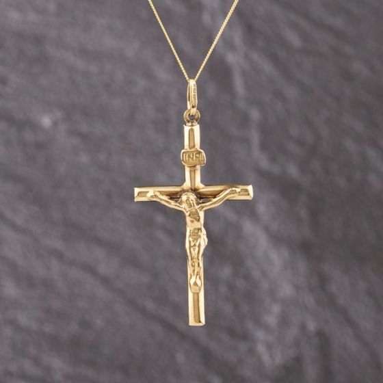 Second Hand 9ct Yellow Gold Crucifix Cross Pendant & 18 Inch Curb Chain 41143314