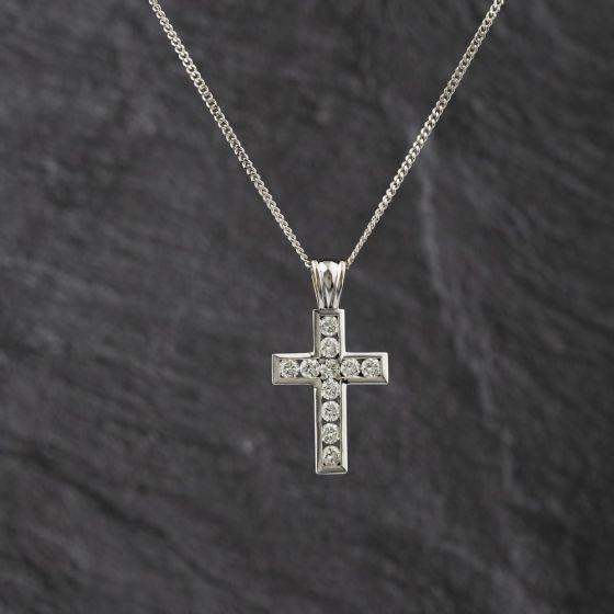 Second Hand 18ct White Gold 1.00ct Brilliant Cut Diamond Channel Set Cross Pendant & 18 Inch Curb Chain 41143340