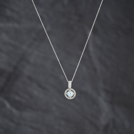 Second Hand 9ct White Gold Blue Topaz & Diamond Circular Halo Cluster Pendant & 18 Inch Prince Of Wales Chain 41143413