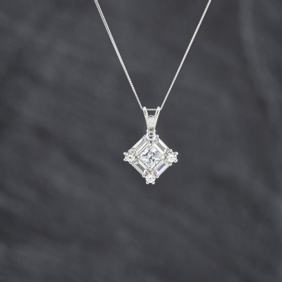 Second Hand White Gold Cubic Zirconia Diamond Shape Cluster Pendant & 18 Inch Curb Chain 41143431