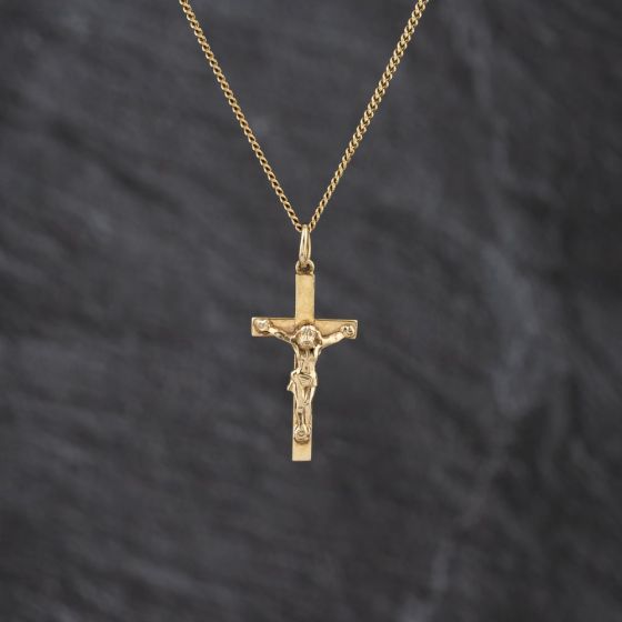 Second Hand 9ct Yellow Gold Crucifix Cross Pendant & 19 Inch Curb Chain 41143467