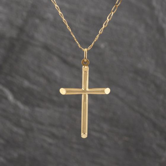 Second Hand 9ct Yellow Gold Lined Pattern Cross Pendant & 20 Inch Curb Chain 41143525