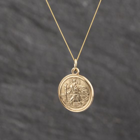 Second Hand 9ct Yellow Gold St Christopher Pendant & 18 Inch Curb Chain 41143538