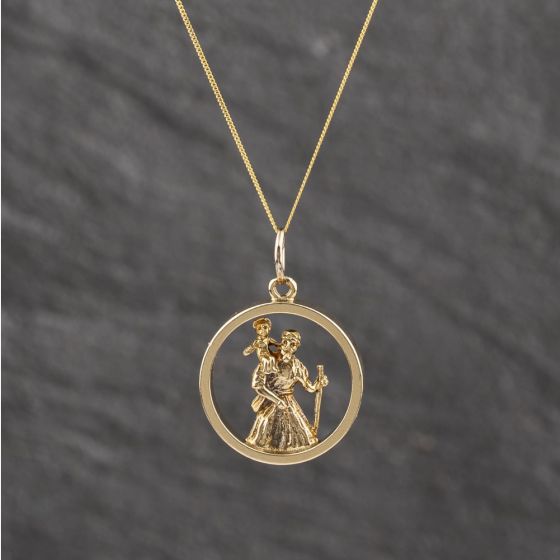 Second Hand 9ct Yellow Gold Open Work St Christopher Pendant & 18 Inch Curb Chain 41143543