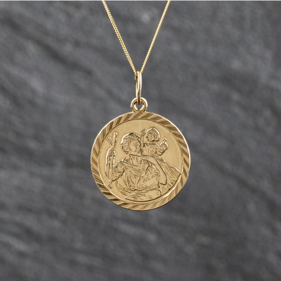 Second Hand 9ct Yellow Gold St Christopher Pendant & 16 Inch Curb Chain 41143573