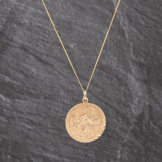 Second Hand 9ct Yellow Gold St Christopher Pendant & 18 Inch Curb Chain 41143584