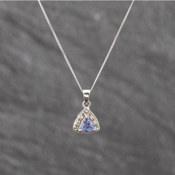 Second Hand 9ct White Gold Tanzanite & Diamond Halo Cluster Pendant & 18 Inch Curb Chain 41143640