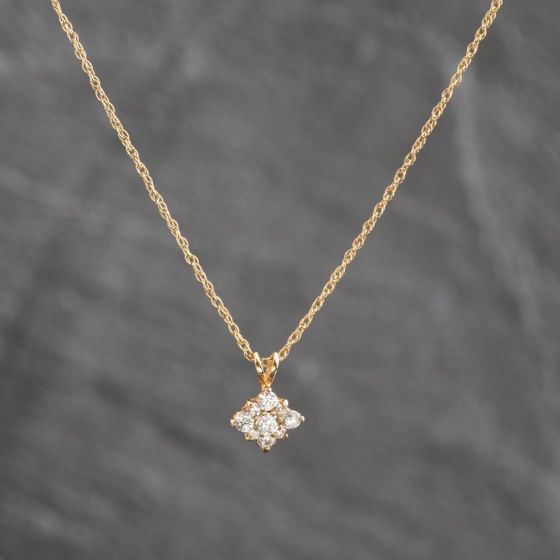 Second Hand 9ct Yellow Gold Cubic Zirconia Cluster Pendant & 16 Inch Prince Of Wales Chain 41143699