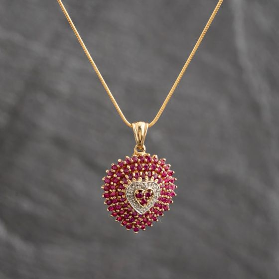 Second Hand 9ct Yellow Gold Ruby & Diamond Large Pave Heart Pendant & 16 Inch Snake Chain 41143710