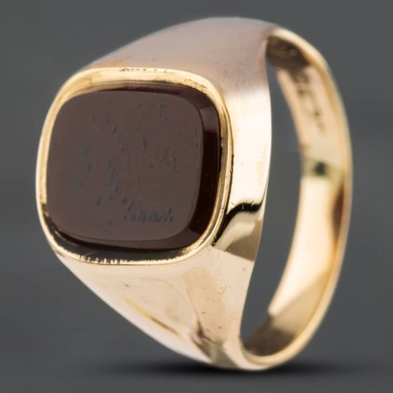 Second Hand 9ct Yellow Gold Carnelian Oblong Signet Ring 411558131