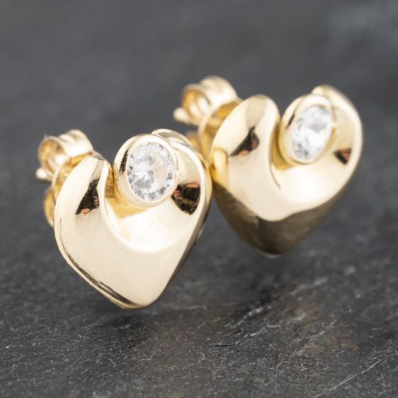 Second Hand 18ct Yellow Gold 10mm Cubic Zirconia Set Heart Stud Earrings 41172149