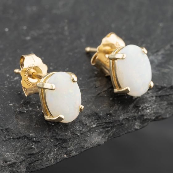 Second Hand Yellow Gold 6.6mm Opal Oval Stud Earrings 41173447