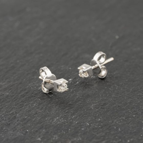 Second Hand White Gold 3mm 0.13ct Brilliant Cut Diamond Single Stone Stud Earrings 41173865