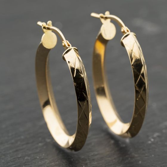 Second Hand Yellow Gold 29.4mm Oval Patterned Creole Earrings 41173926