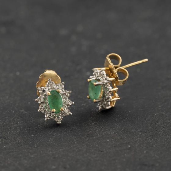 Second Hand 14ct Yellow Gold Emerald & Diamond Oval Cluster 9mm Stud Earrings 41174297