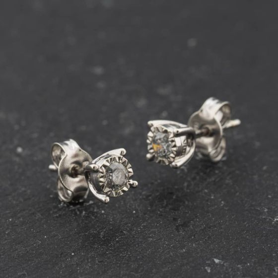 Second Hand 9ct White Gold 5mm 0.25ct Diamond Single Stone Stud Earrings 41174676