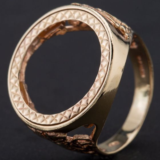 Second Hand 9ct Yellow Gold George and The Dragon Half Sovereign Ring 4120294