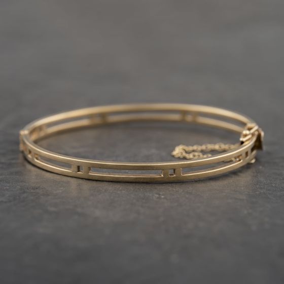 Second Hand 9ct Yellow Gold Cut Out Design Medium Hinged Bangle 41211301