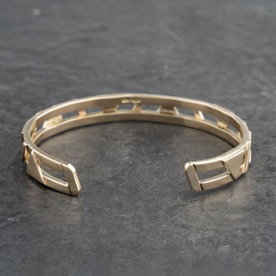 Second Hand 9ct Yellow Gold Openwork Design Standard Cuff Bangle 41211309