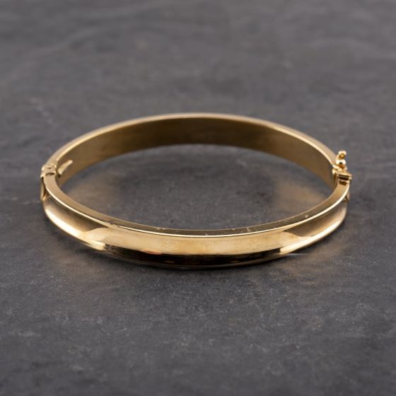 Second Hand 9ct Yellow Gold Concave Hinged Bangle 41211369