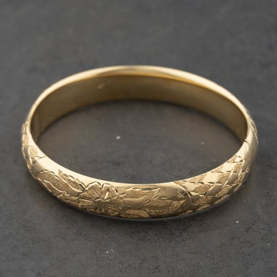 Second Hand 9ct Yellow Gold Engraved Bangle 41211378