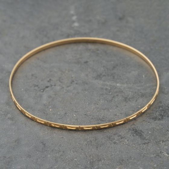 Second Hand 9ct Yellow Gold Diamond Cut Standard Simple Bangle 41211407