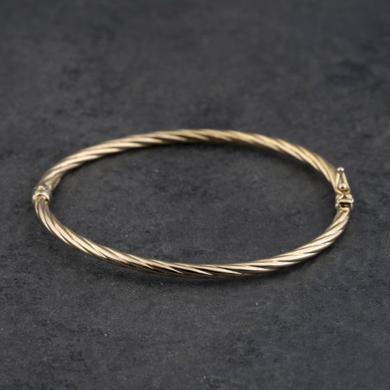 Second Hand 9ct Yellow Gold Twist Hinged Bangle 41211432