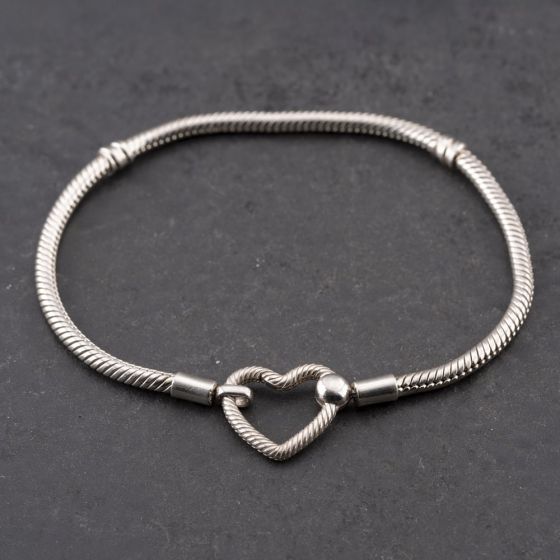 Second Hand Pandora Silver Moments Heart Clasp 8 Inch Snake Charm Bracelet 41221432