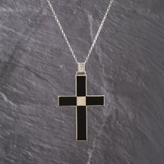 Second Hand Silver Black Enamel Cross Pendant & 18 Inch Belcher Chain 41251643