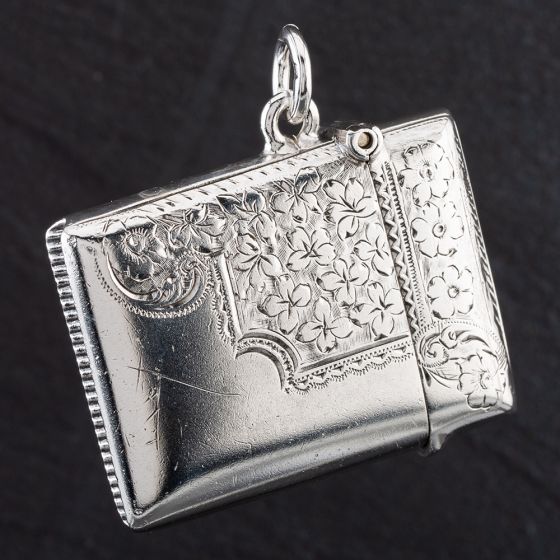 Second Hand Vintage Sterling Silver Engraved Vesta Accessory 4126007