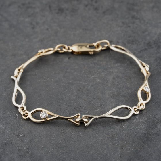Second Hand 9ct Two Colour Gold 0.20ct Brilliant Cut Diamond Fish Link Design 7.5 Inch Chain Bracelet 41281602