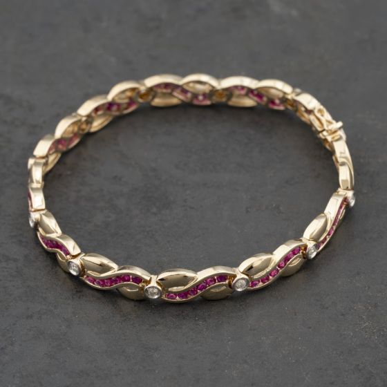 Second Hand 14ct Yellow Gold Ruby & 0.25ct Diamond Articulating Infinity Link 7 Inch Bracelet 41281611