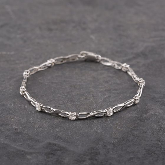 Second Hand 9ct White Gold Cubic Zirconia Infinity 7 Inch Chain Bracelet 41281669