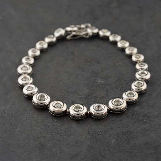 Second Hand 18ct White Gold 1.64ct Diamond Graduated Rubover Set 7 Inch Tennis Bracelet 41281858