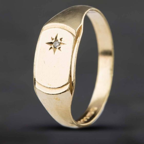 Second Hand 9ct Yellow Gold Diamond Oblong Signet Ring 41341031